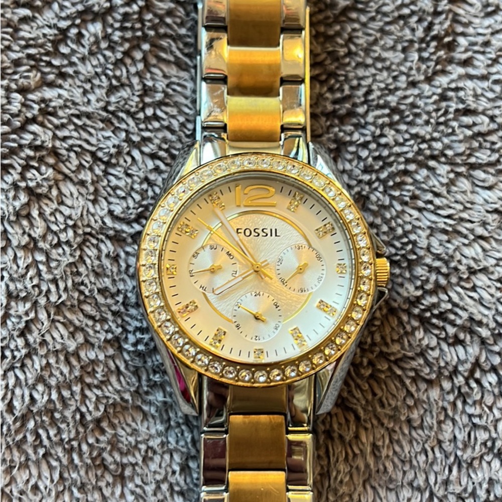 Gold Fossil Women’s watch